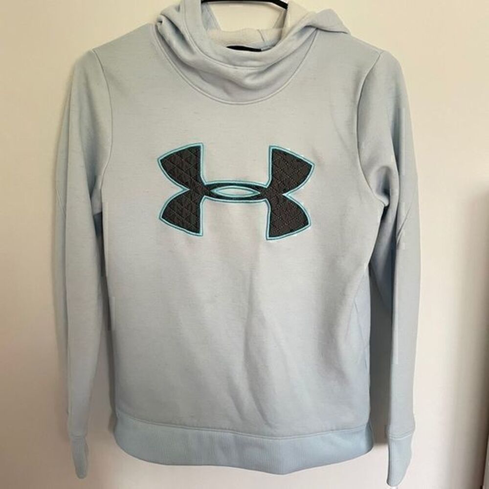 Under Armour women’s sweatshirt